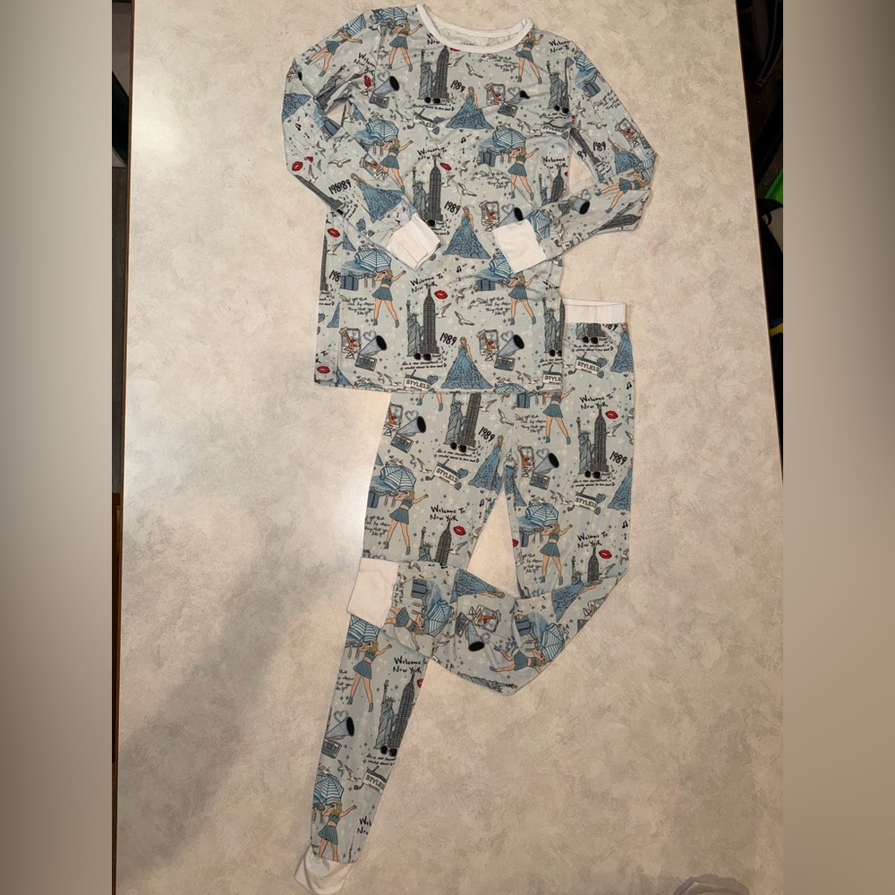 Taylor Swift Welcome To New York Pajama Set Elisabeth + Faith Bamboo Youth 10-12
